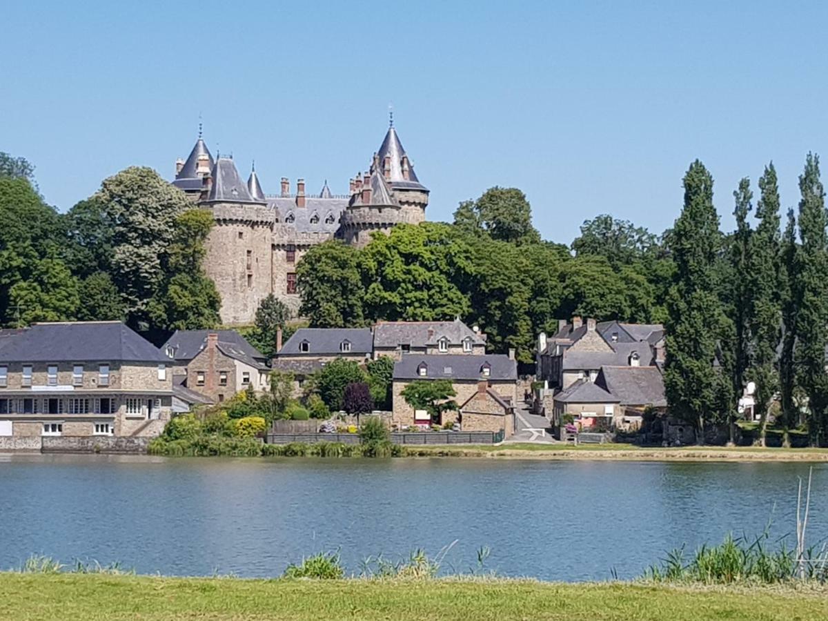 Le Grand Domaine Du Rocher Bonnemain Exterior photo